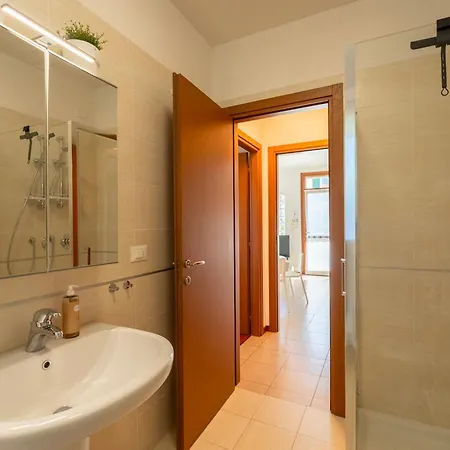 Breva Apartment *